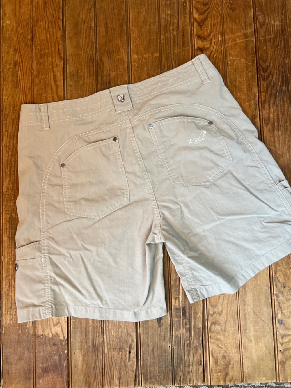 Women’s Kühl Shorts Light Tan Outdoor Adventure Shorts size 12